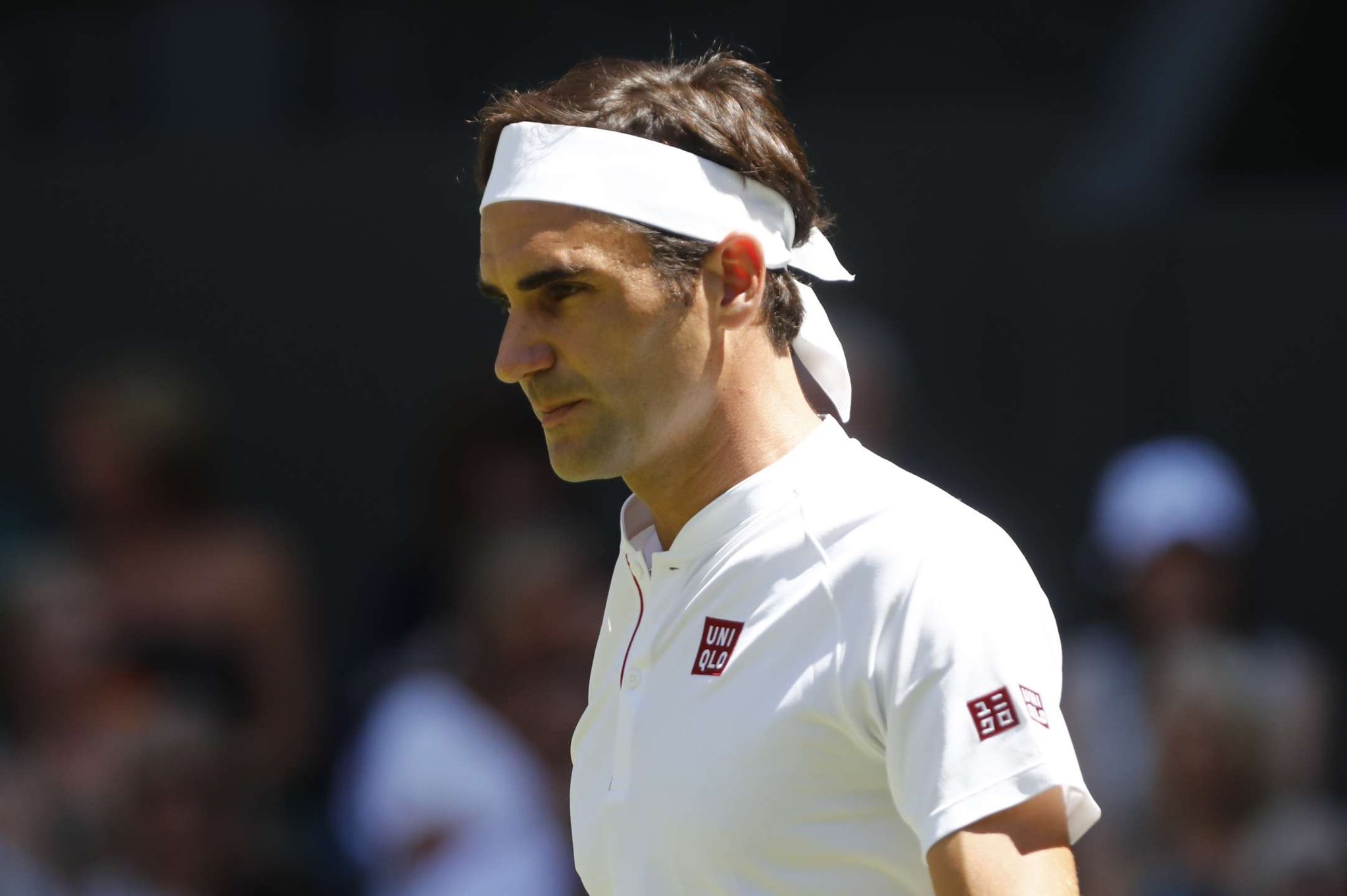 Federer Wins Wimbledon First Round Match, Wearing Uniqlo