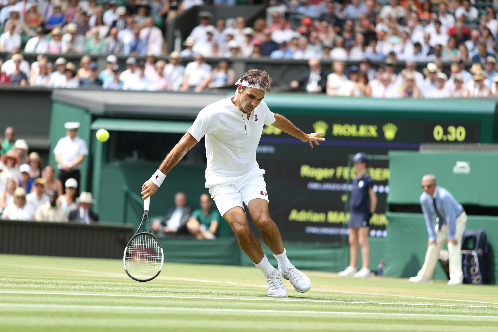 Federer Defeats Mannarino in Straight Sets