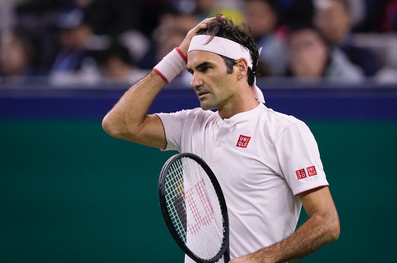 Coric Upsets Federer in Shanghai Semifinals